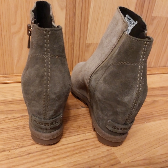 Women's Sorel Platform Suede Boots Size 8 - Picture 4 of 5